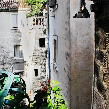 Гостьовий будинок Jr Luxury 4*